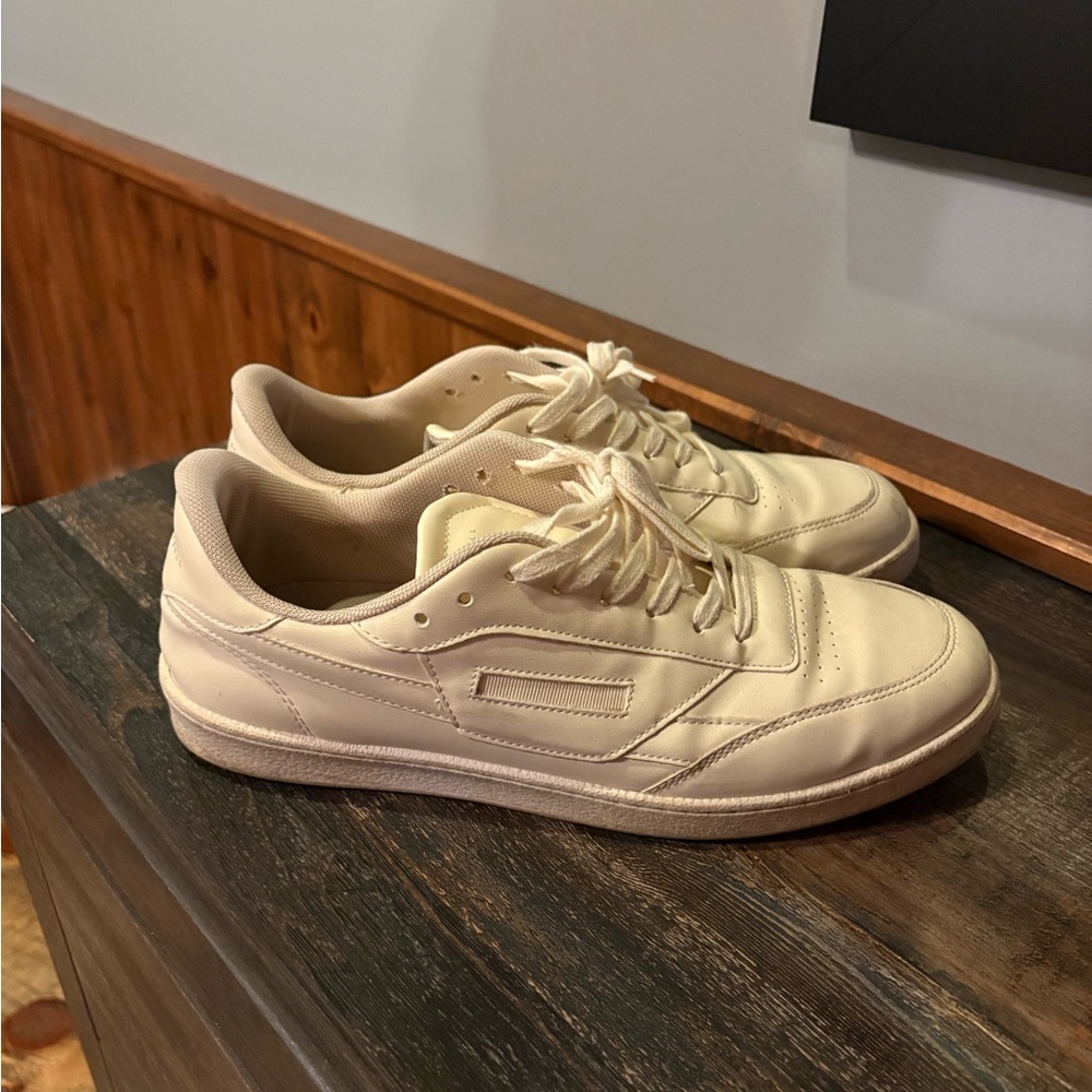 Men's Cream Low-Top Sneakers - Casual Everyday Shoe